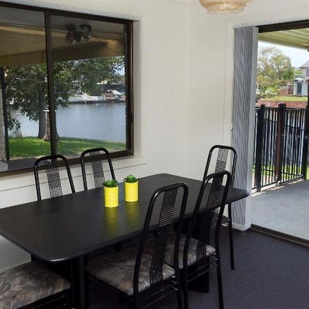 Lake House On Elouera - Linen Not Included Forster Exterior photo