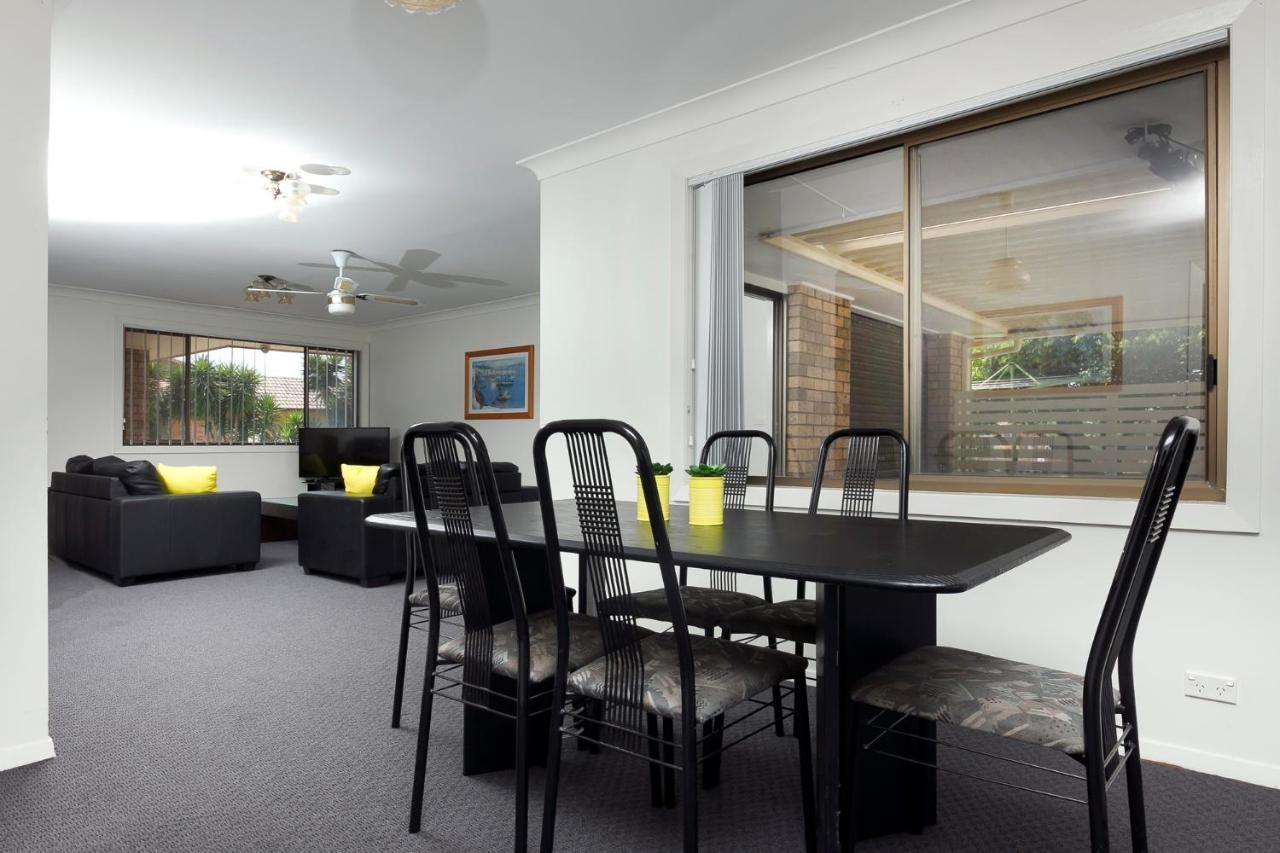 Lake House On Elouera - Linen Not Included Forster Exterior photo